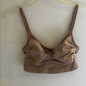 SKIMS sculpting Bra